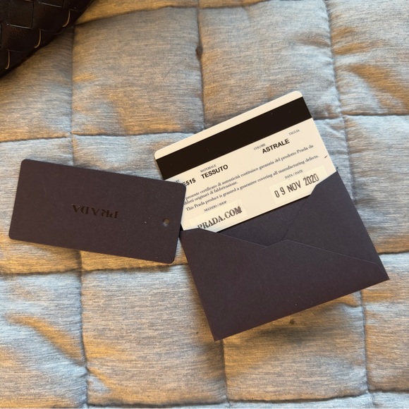 Prada nylon Re-Edition 2000 (astral blue) - Picture 15 of 15